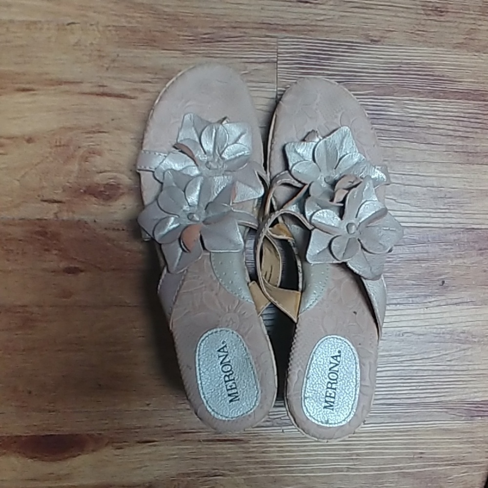 Merona wedges